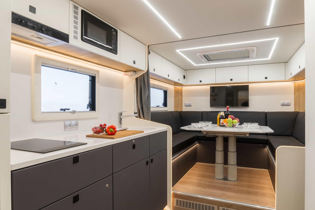 Премиум-автодом КАМАЗ 43118 С