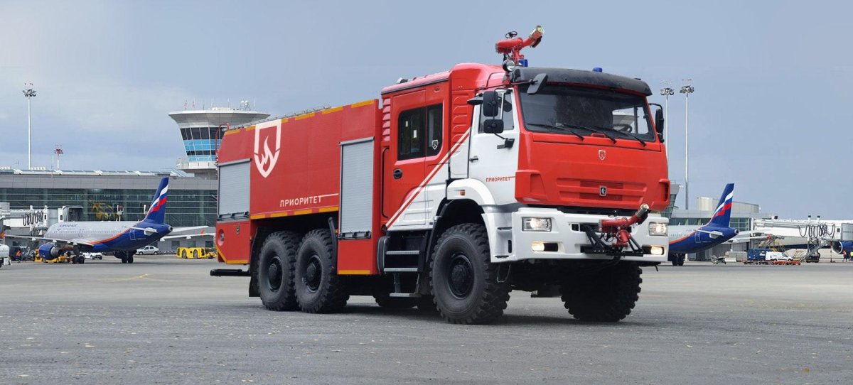 Аэродромная пожарная машина