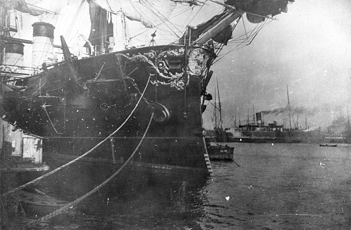 Бой крейсера Рюрик