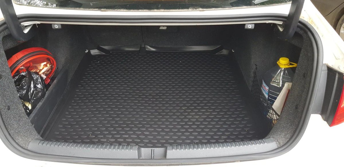 Коврик в багажник Джетта 6