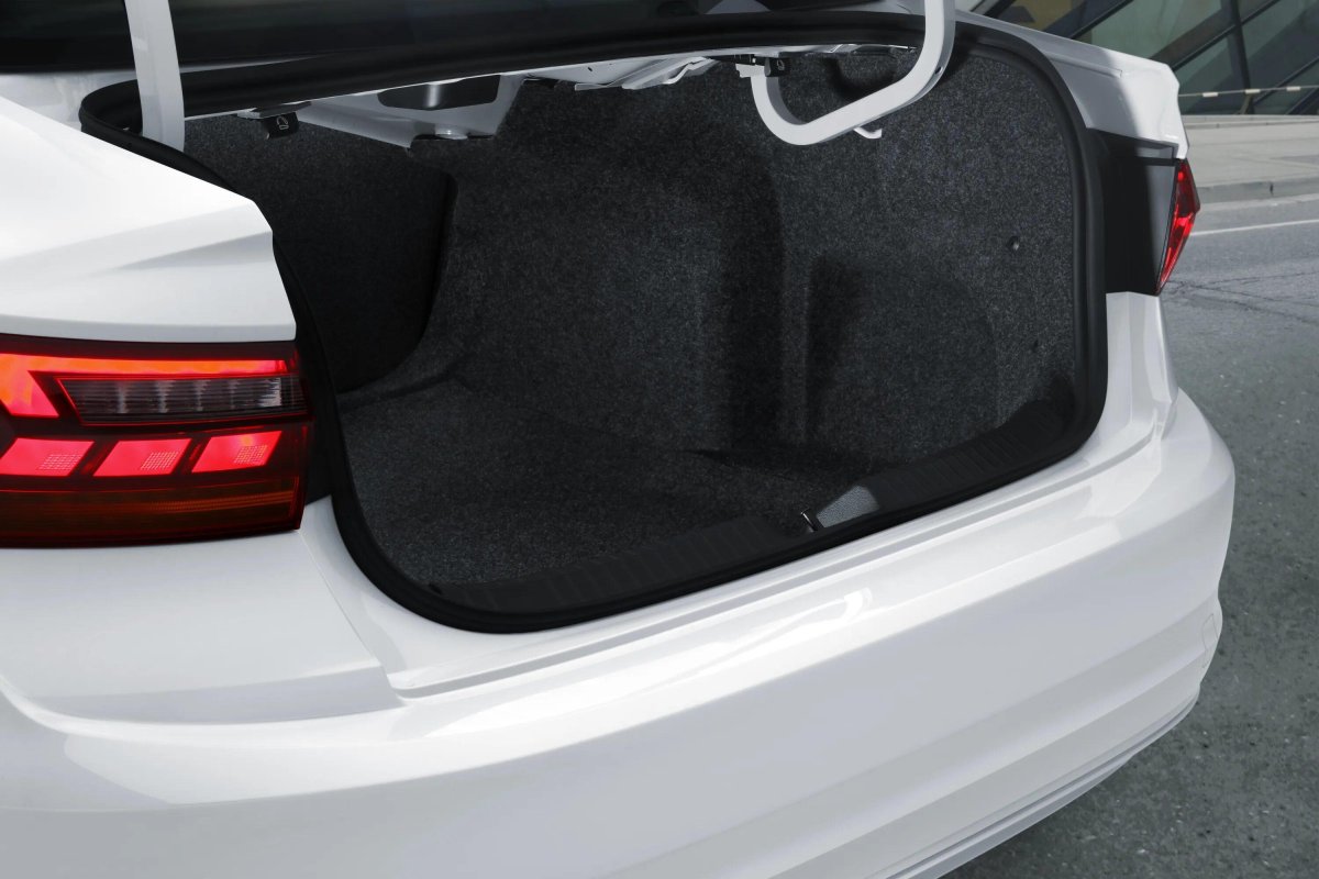 Джетта 7 багажник