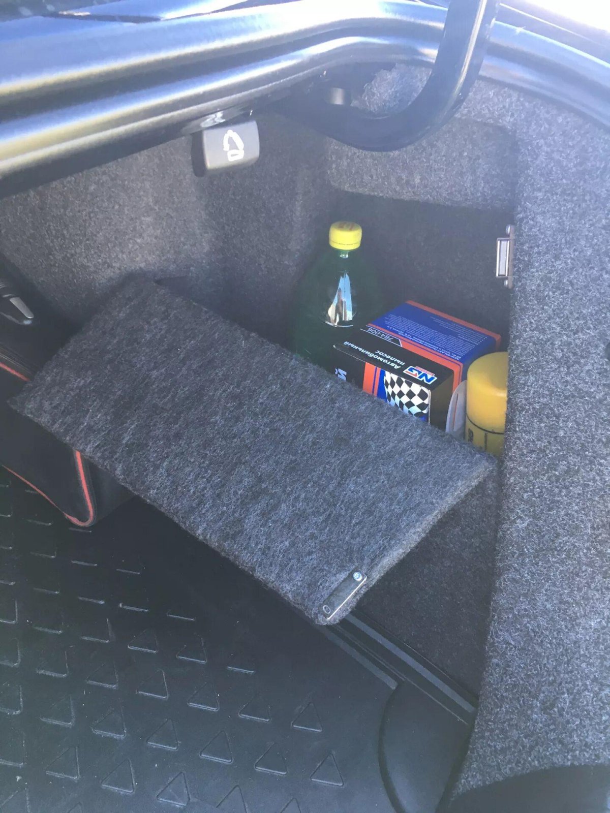 Органайзер в багажник на Фольксваген Джетта 6