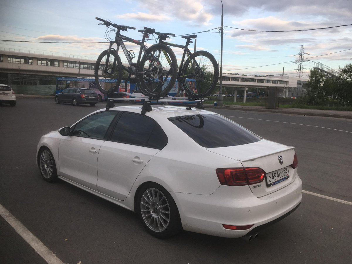 Thule багажник Jetta 6