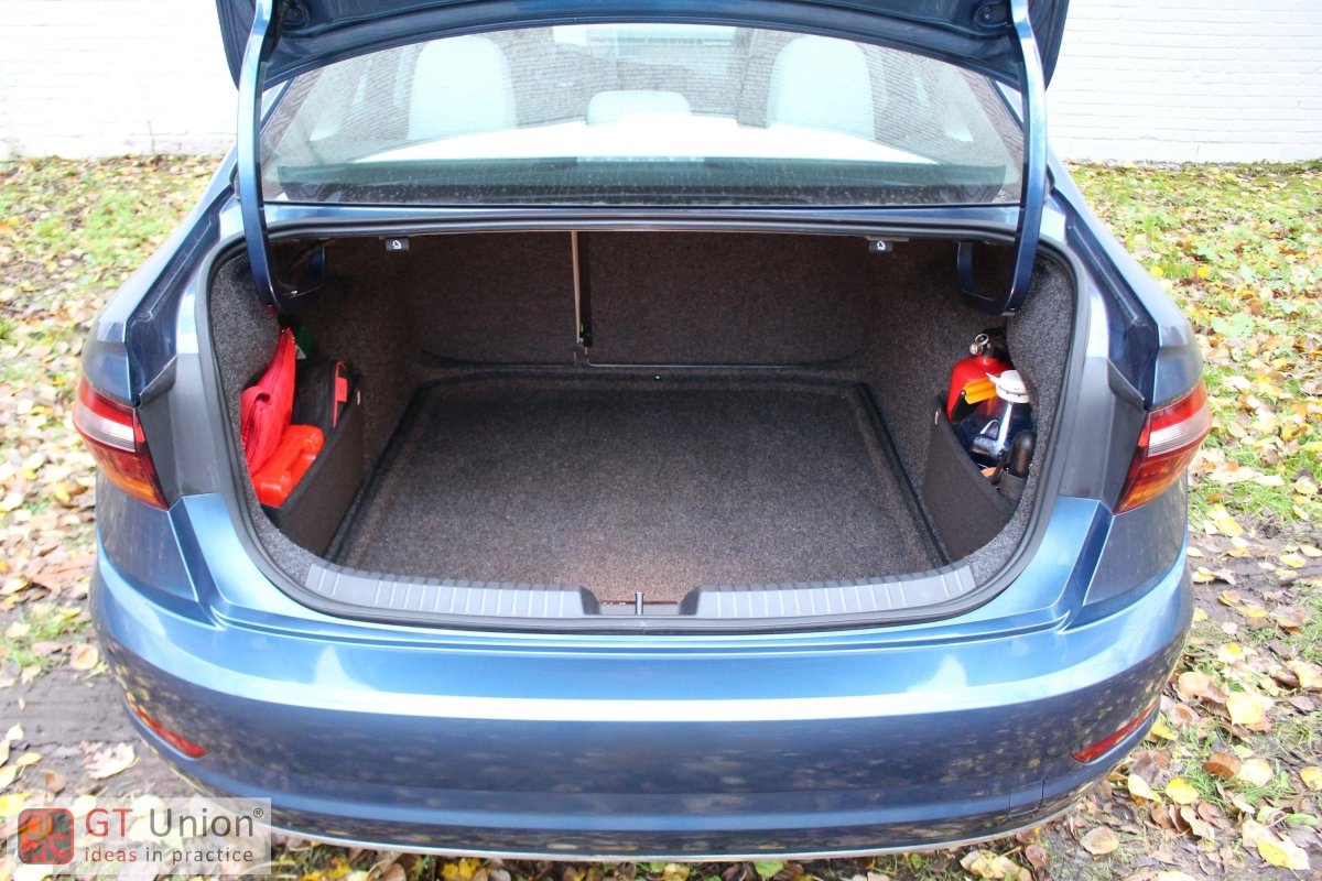 Джетта 7 багажник