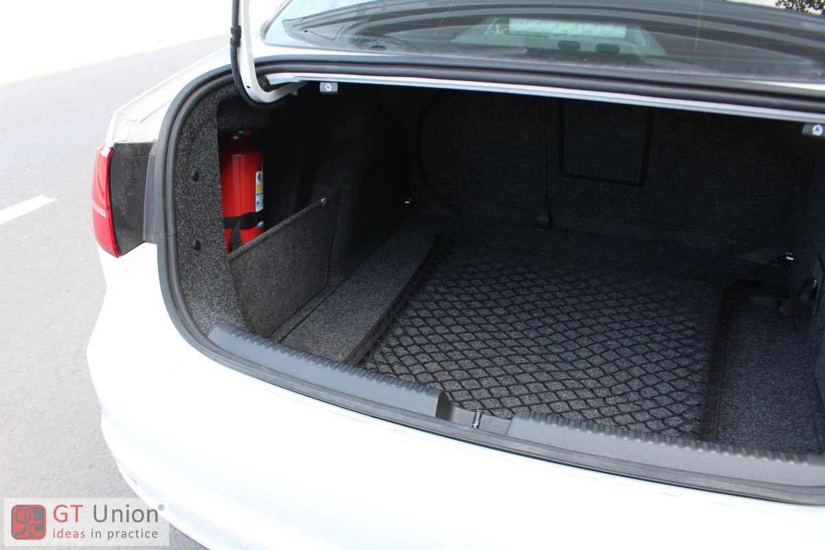 VW Jetta 6 багажник