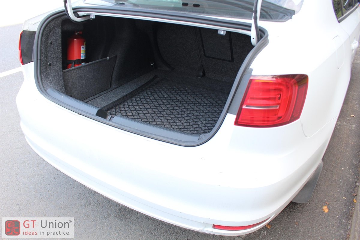 Фольксваген Джетта багажник