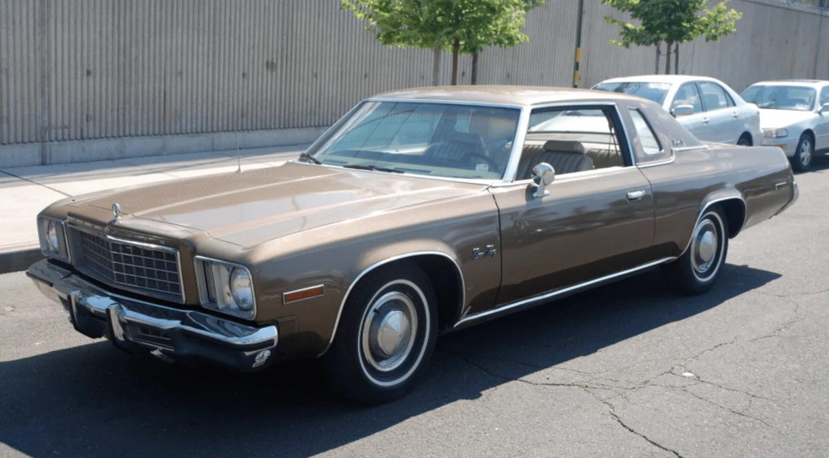 Plymouth Gran Fury 1975