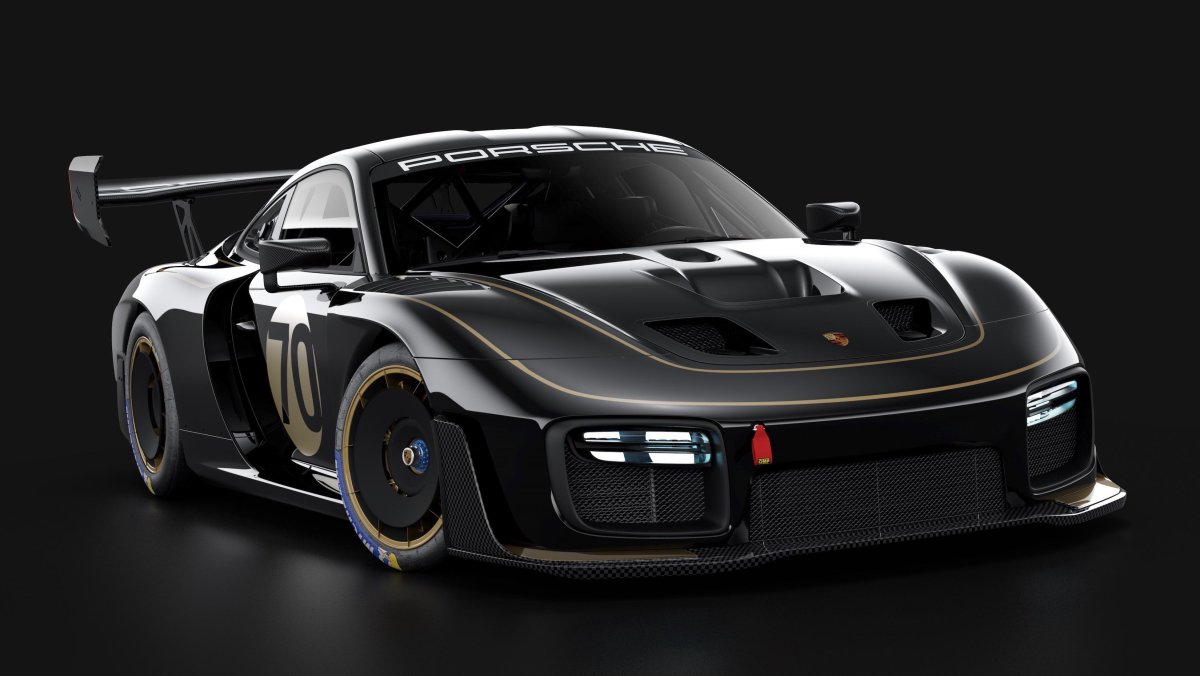 Porsche 935 2019