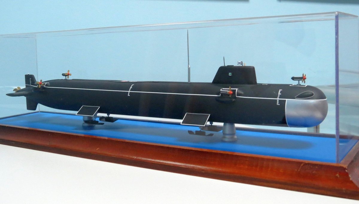 БС-136 «Оренбург» проекта 09786 (667бдр «кальмар»)