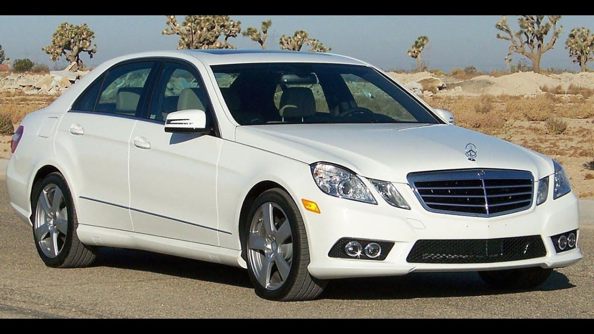 Мерседес е 350 4 matic 2010