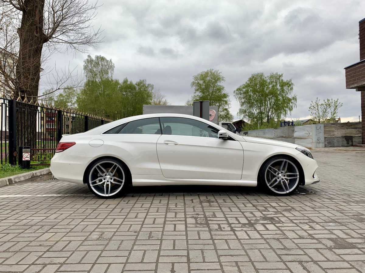 Mercedes e class Coupe c207