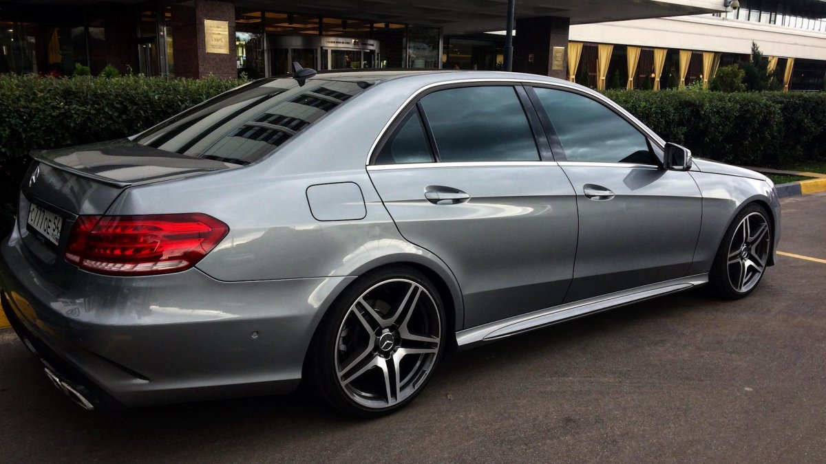 Мерседес е200 w212 AMG