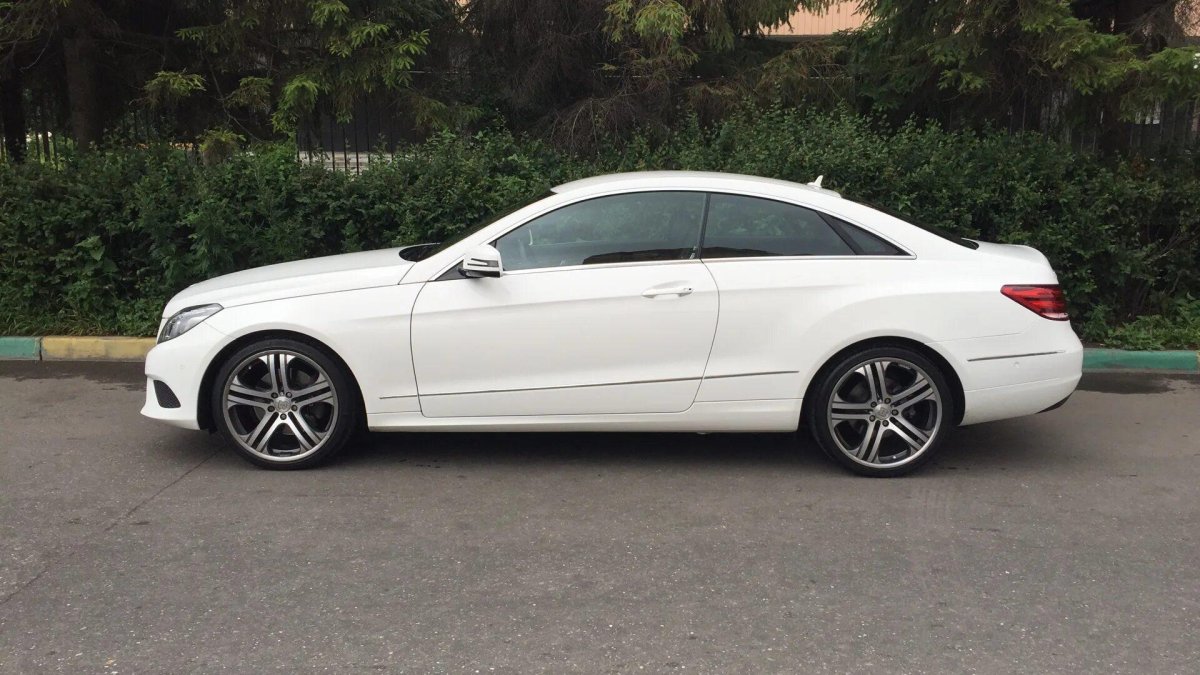 Мерседес w207 на 20 дисках