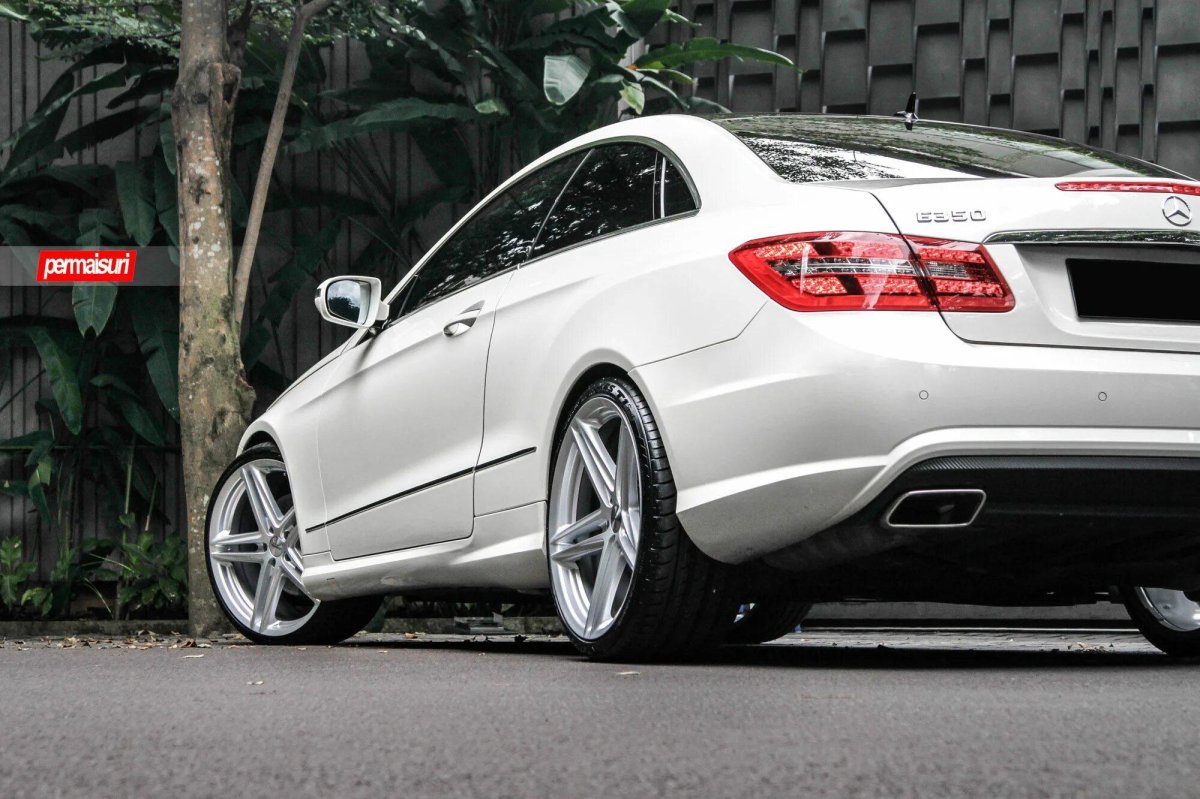 Мерседес е350 купе