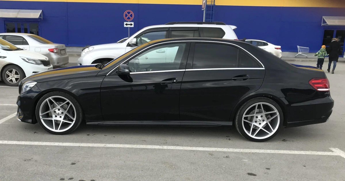 Mercedes Benz w212 на дисках