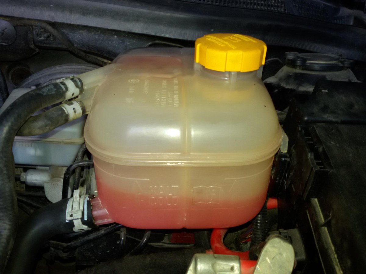 Бачок антифриза Опель Астра h 1.6