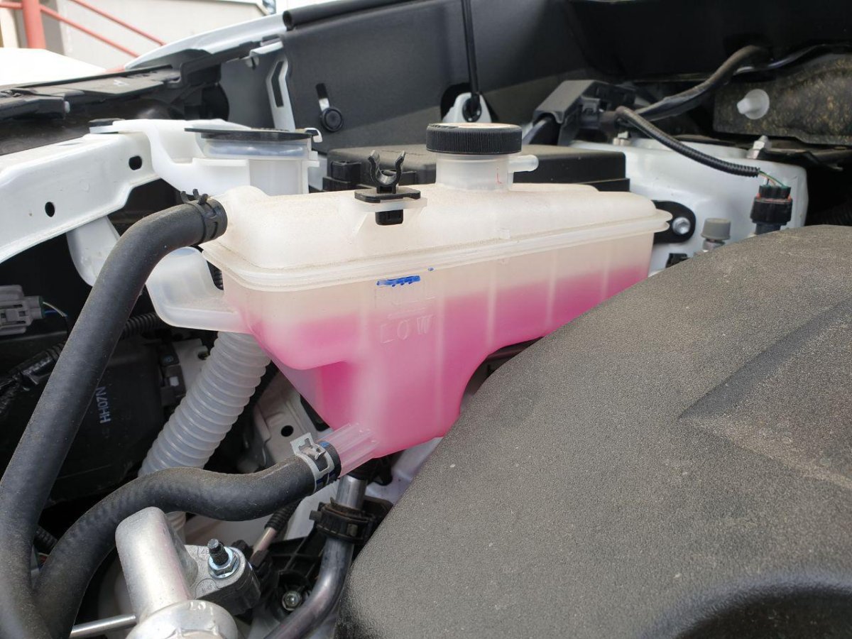 Расширительный бачок Прадо 150 дизель