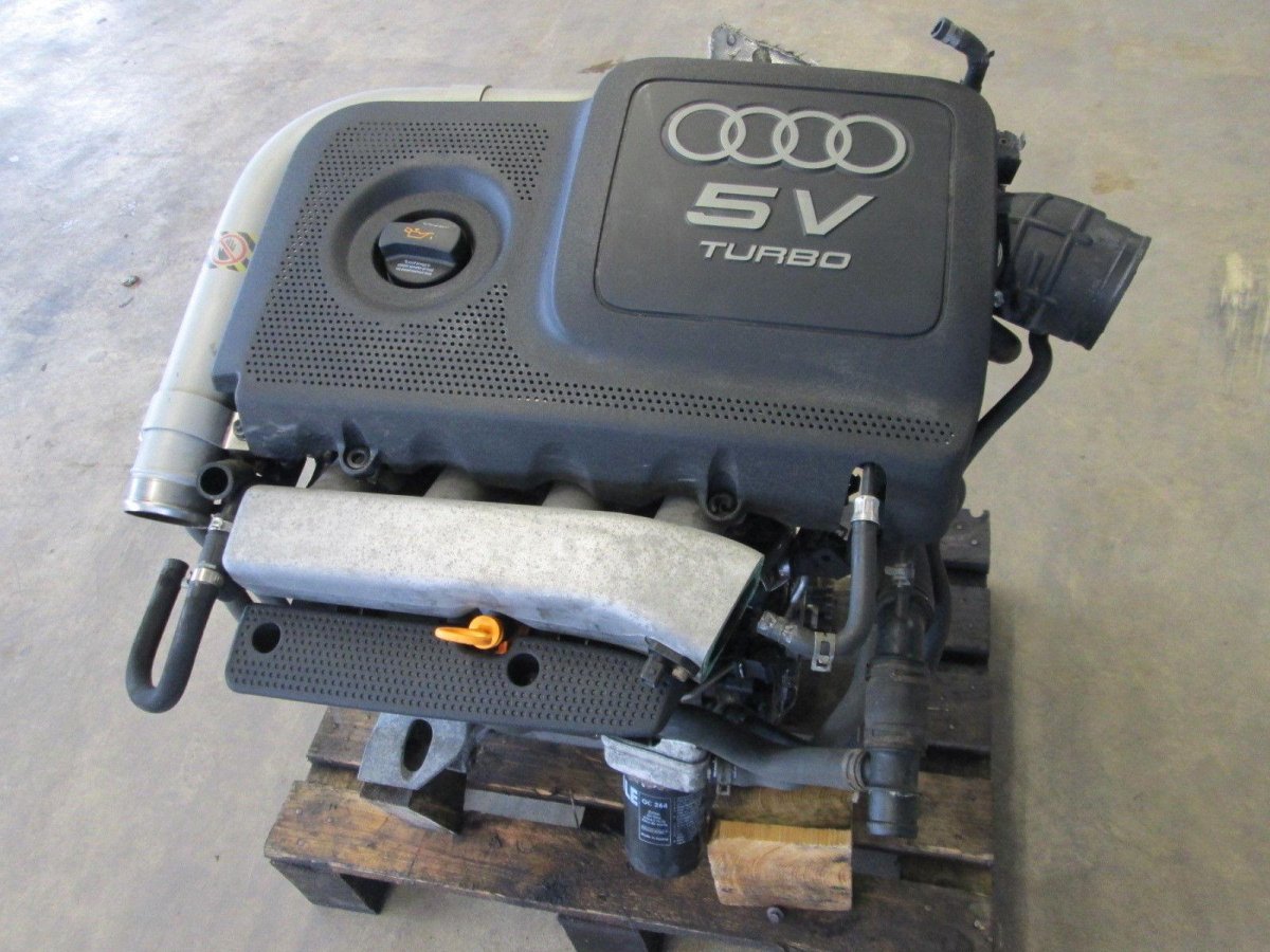 Мотор Ауди ТТ 1.8 турбо