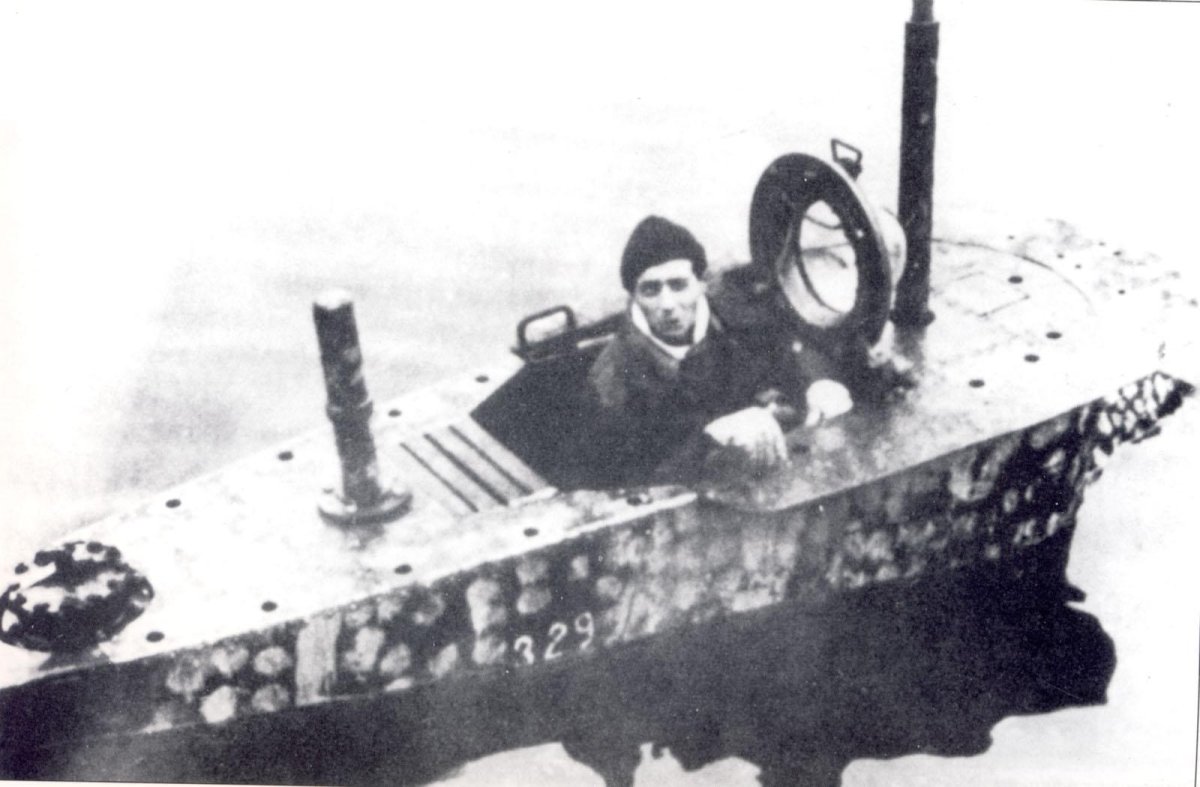 Сверхмалая подводная лодка Зеехунд