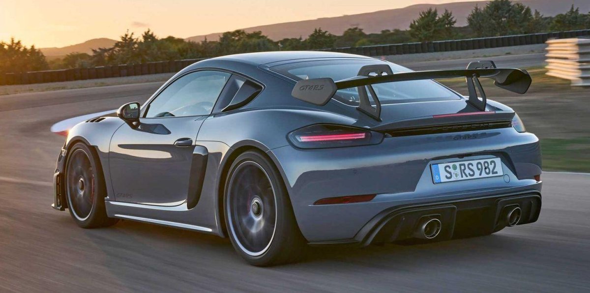 Porsche Cayman gt4 2022