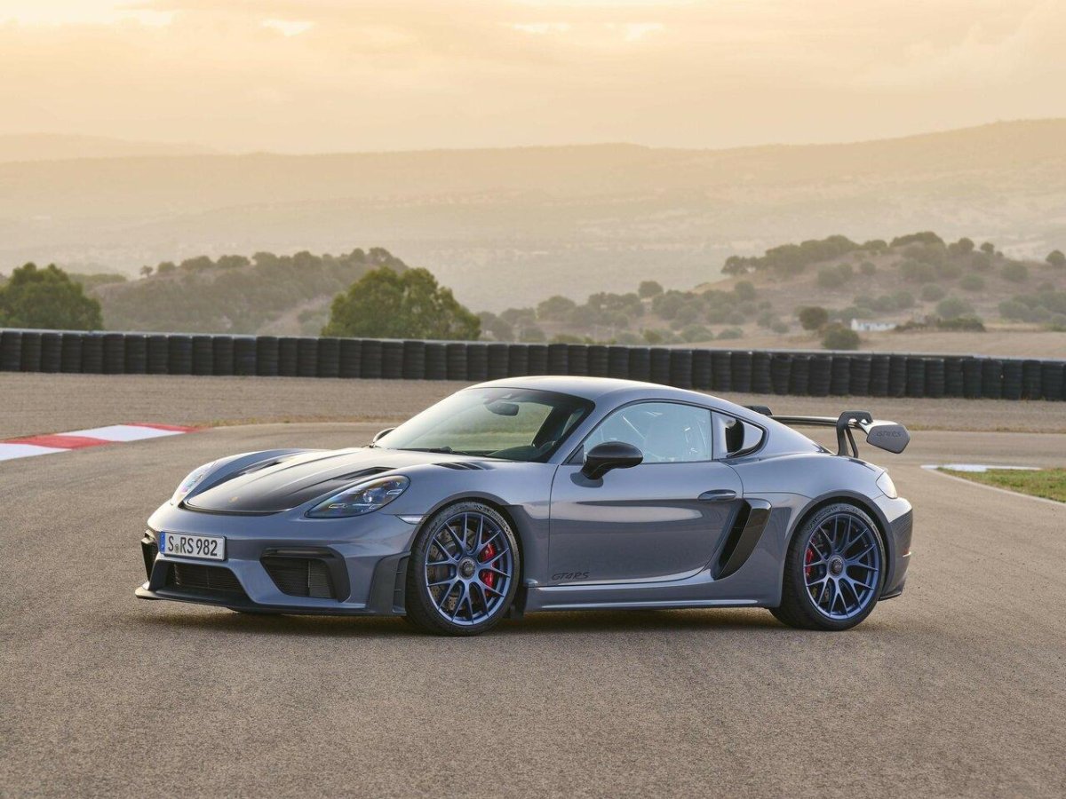 Porsche Cayman gt4 RS 2022