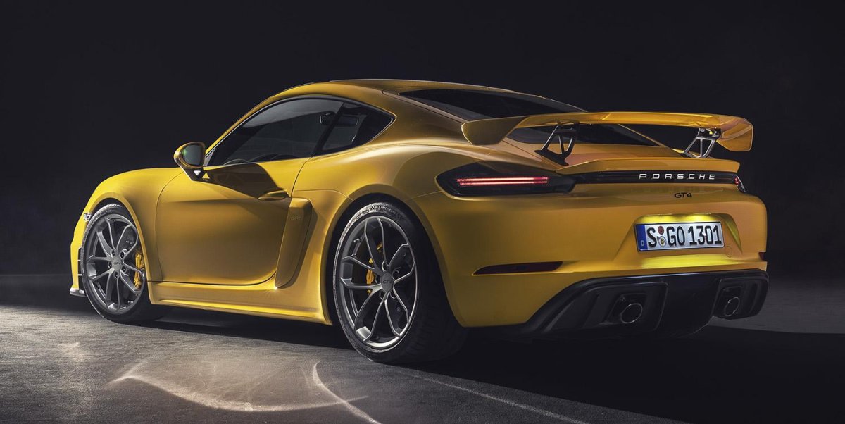 Порше 718 Кайман gt4