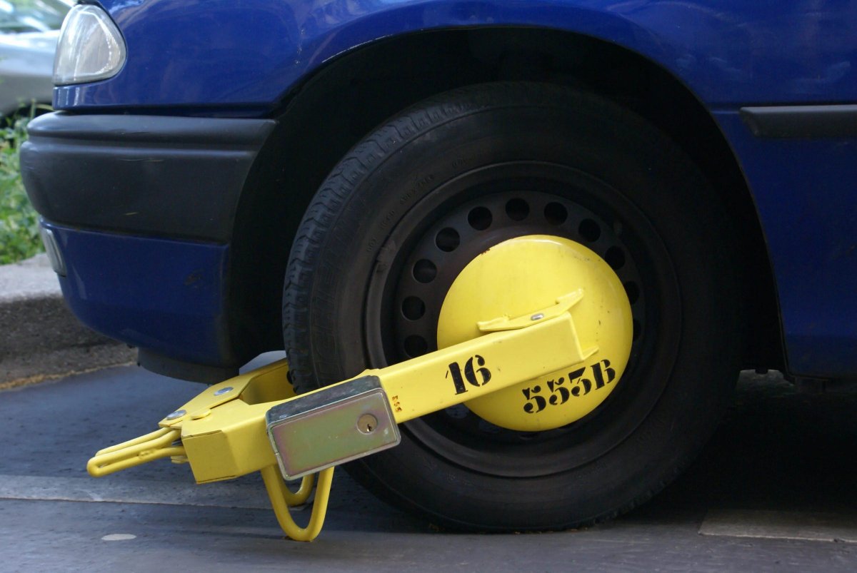 Блокираторы на колеса автомобильные