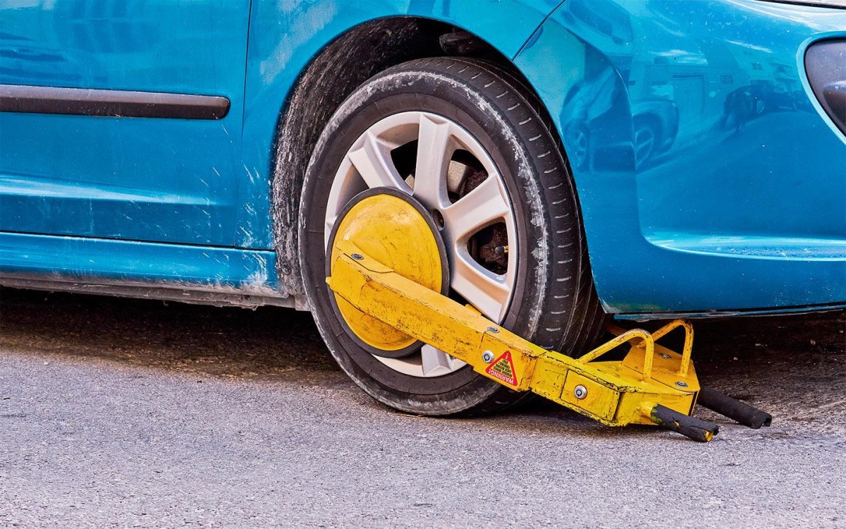 Блокиратор колеса автомобиля