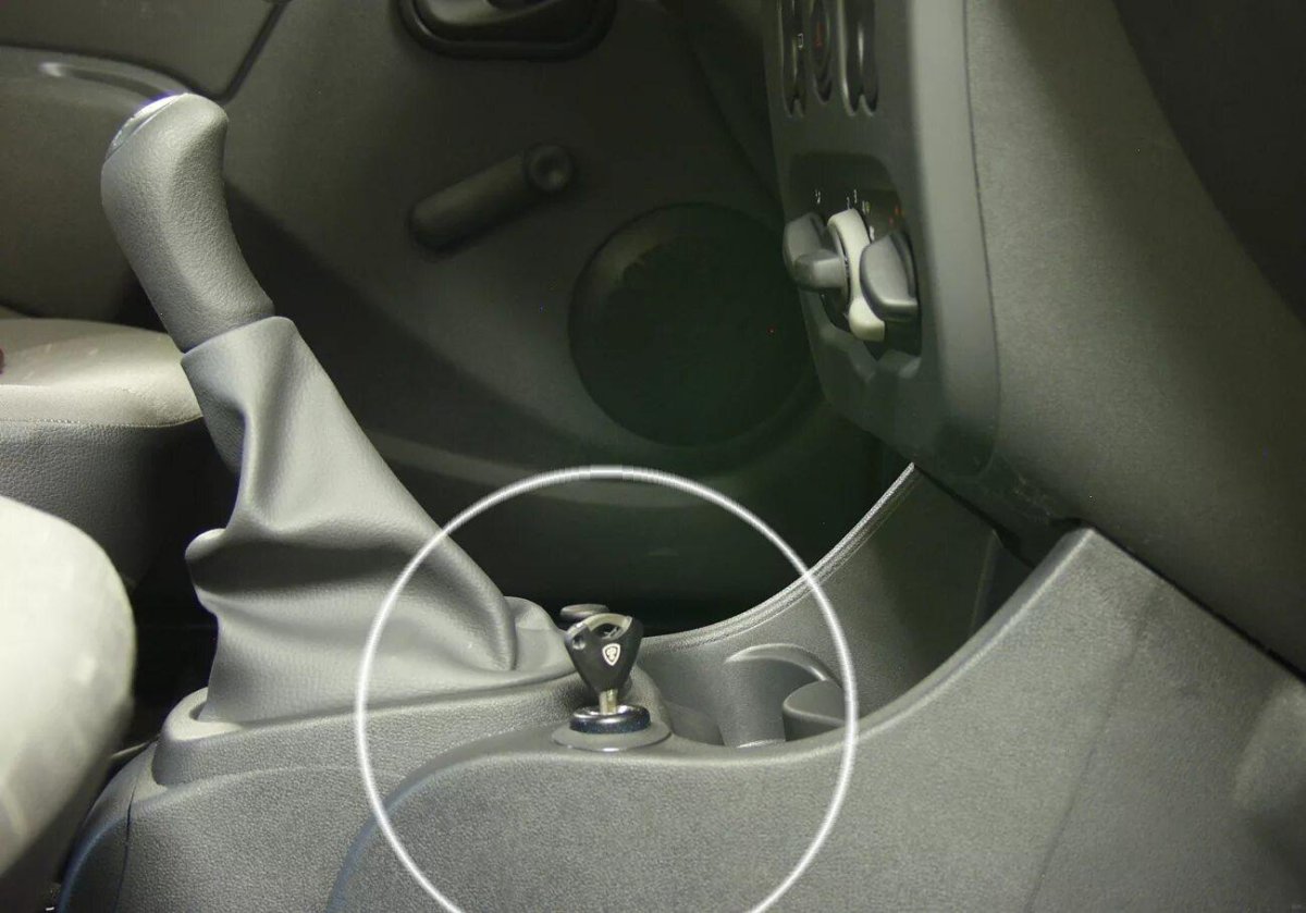 Блокиратор КПП Рено Логан