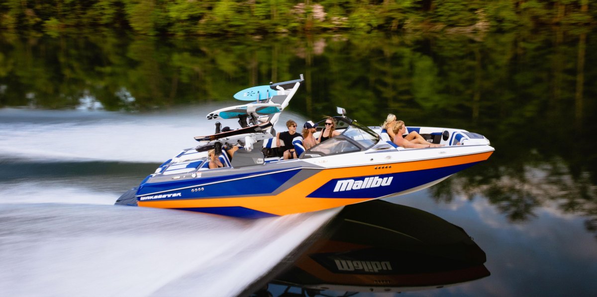 Малибу катер буксировщик 2005