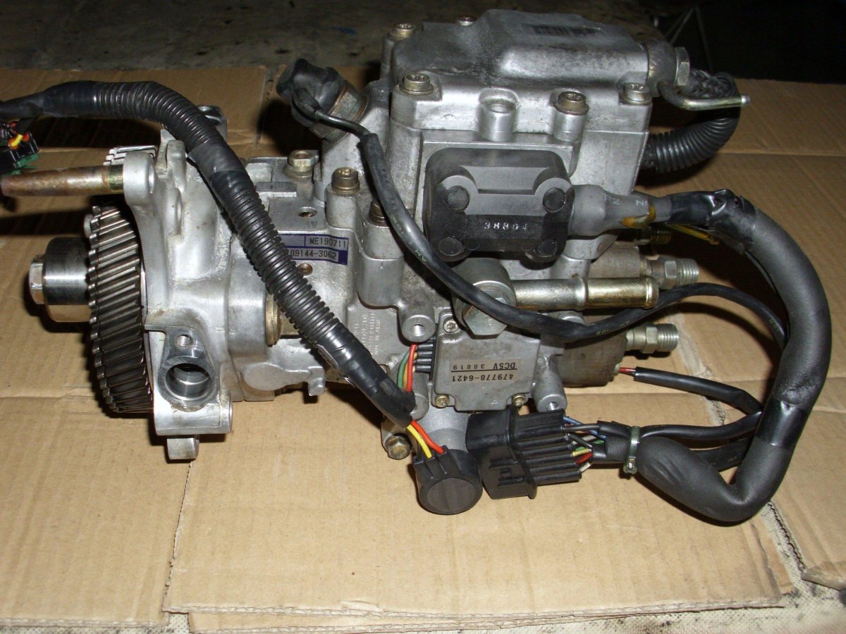 ТНВД Митсубиси Паджеро 3.2