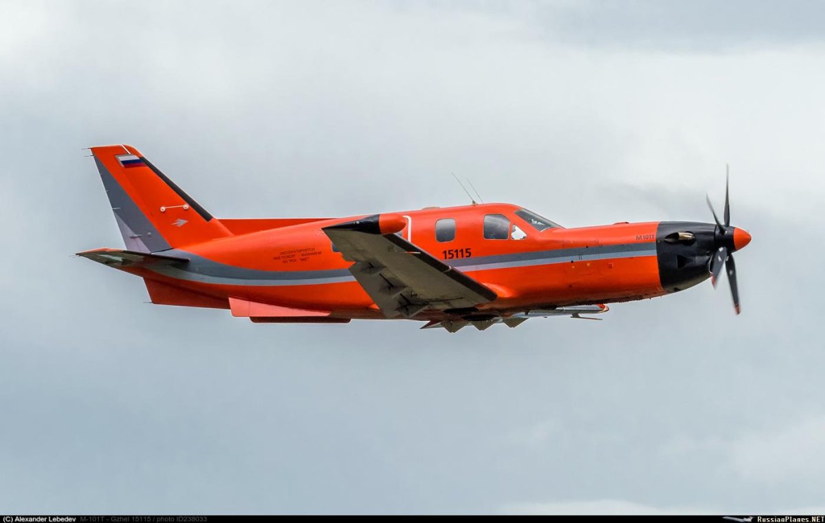 Самолёт м-101т «Гжель» кабина