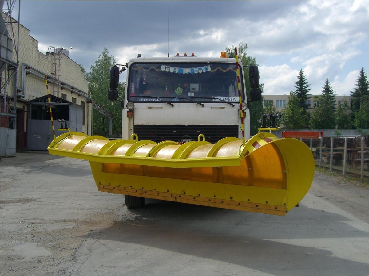 КДМ С боковым отвалом