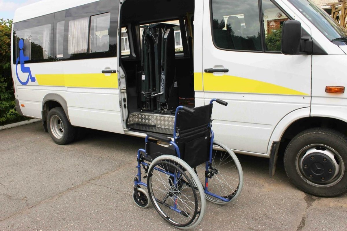 Автомобиль для инвалидов колясочников