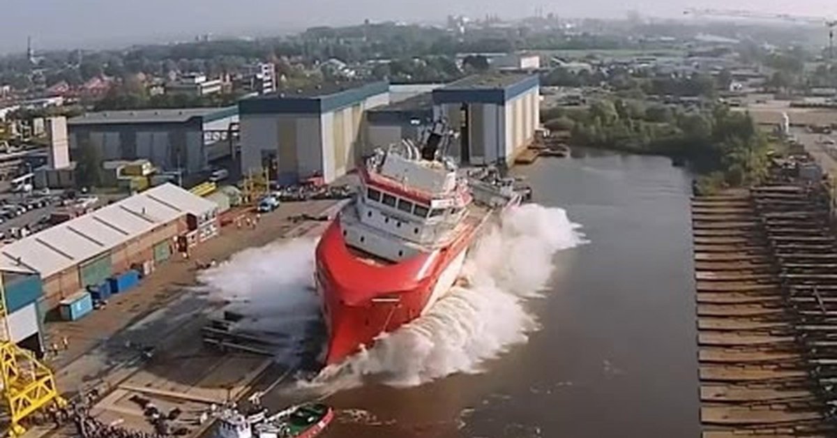 Спуск судов на воду