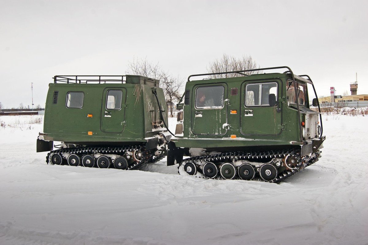 Гусеничный вездеход BV-206
