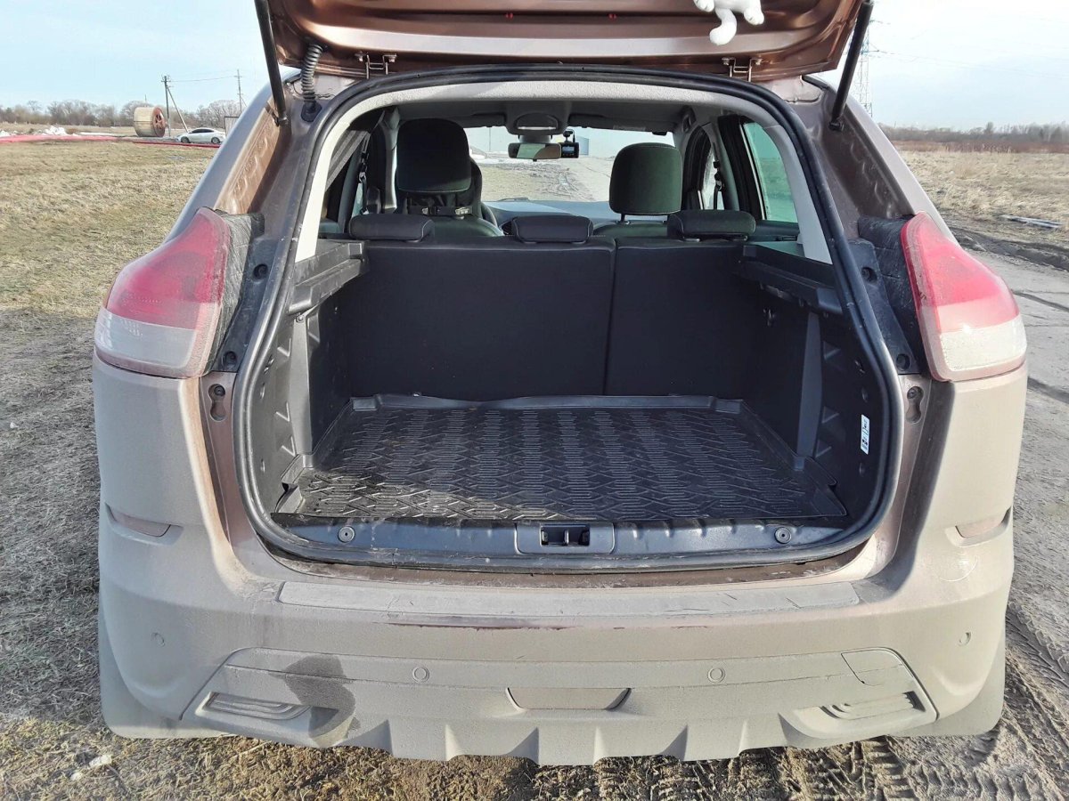 Lada XRAY багажник