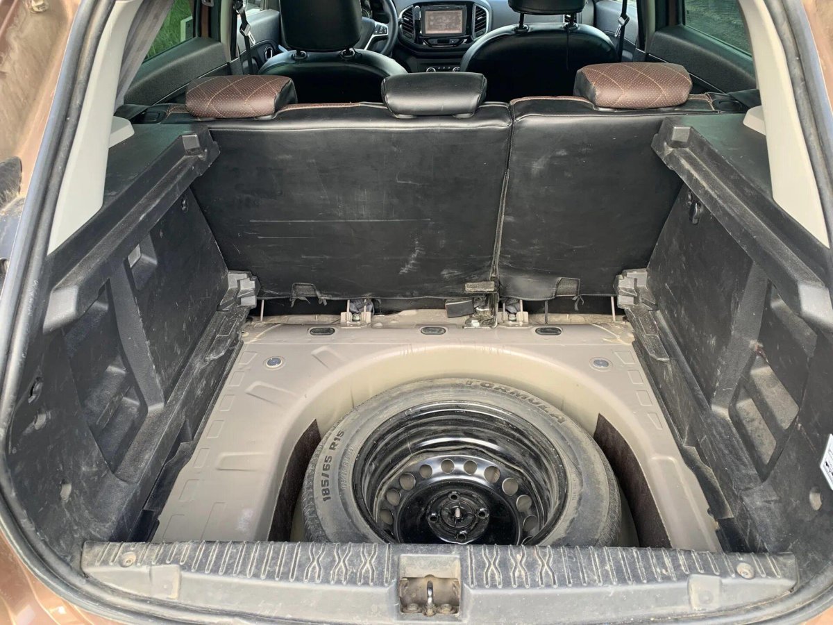 Органайзер в багажник Лада х Рей кросс