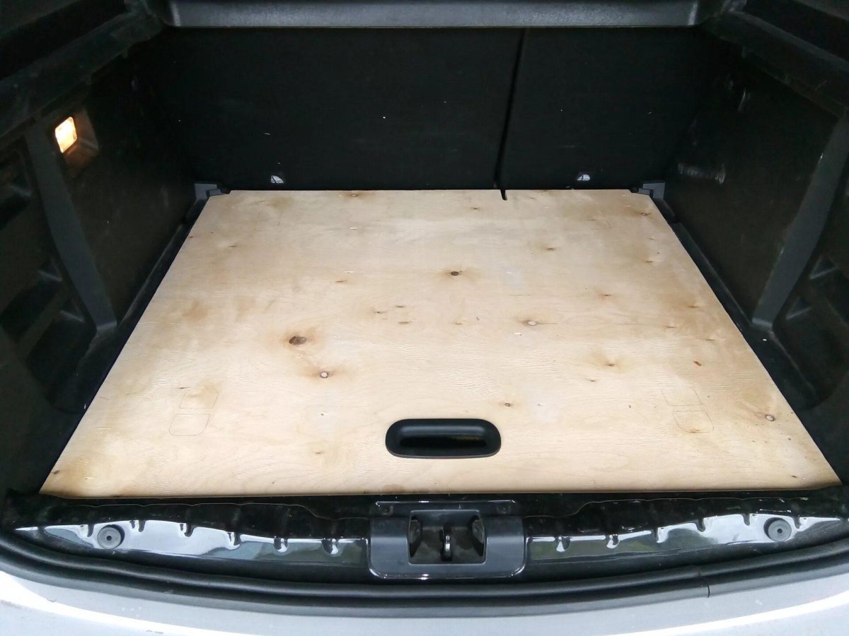 Фальшпол Лада Икс Рей