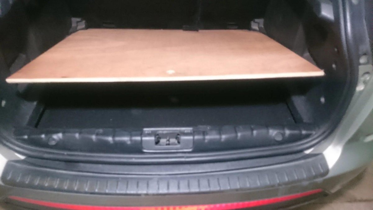 Lada XRAY полка багажника