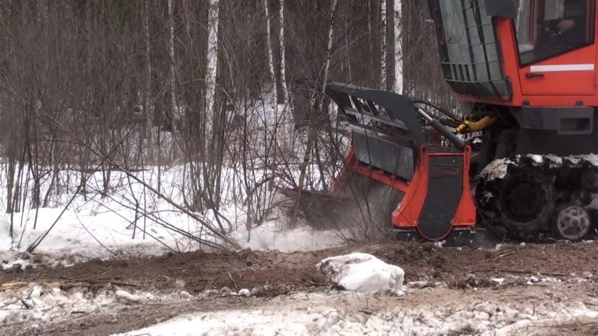 Um Forest мульчер