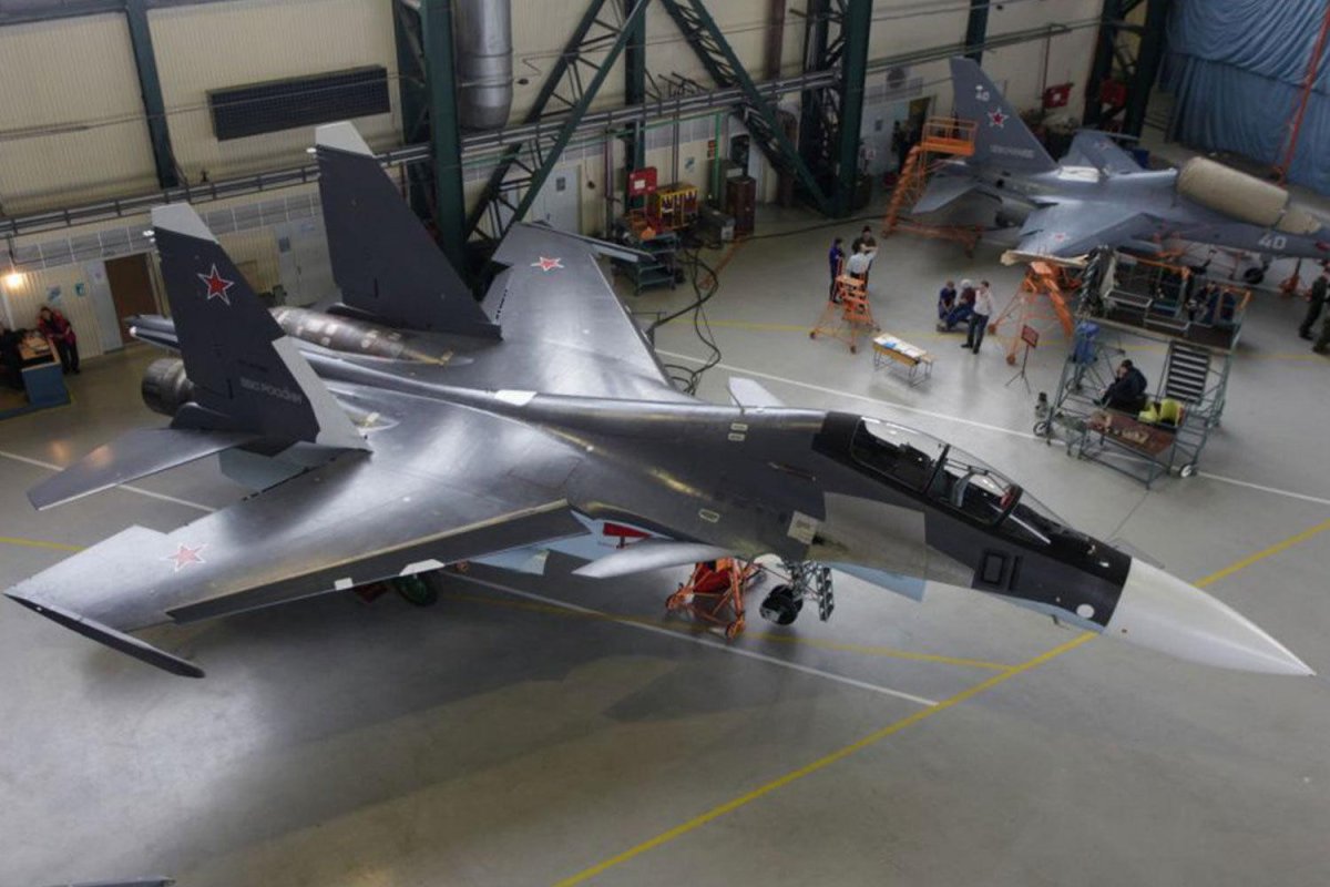Иркутский авиационный завод Су-30см