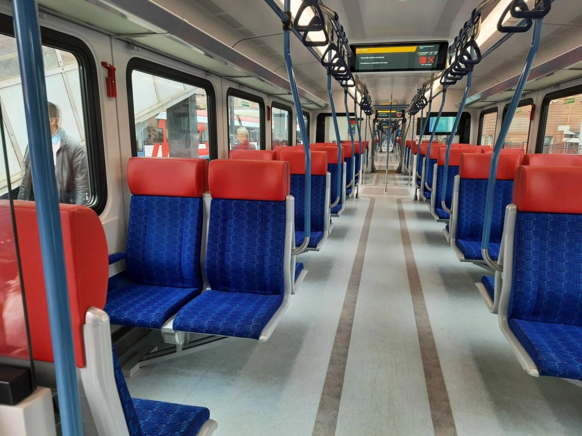 Поезд Ласточка МЦД Иволга