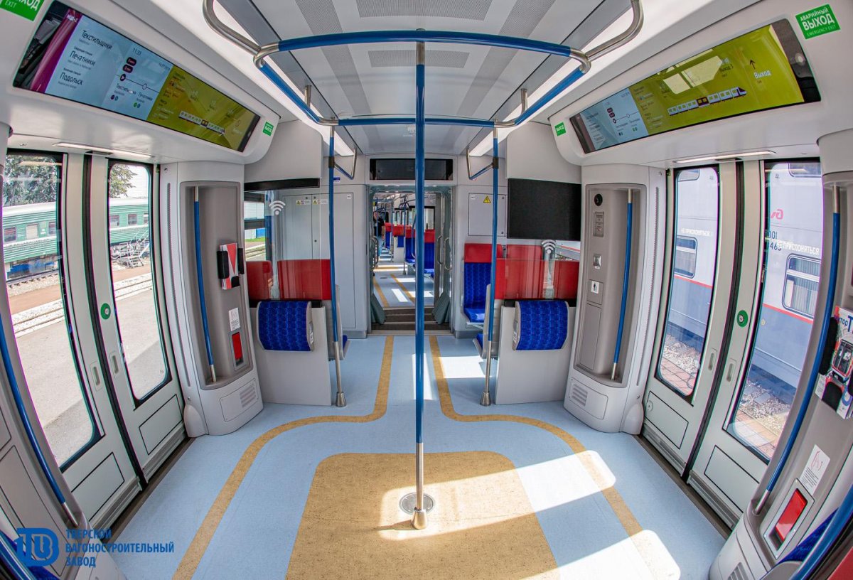 Электропоезд Иволга эг2тв