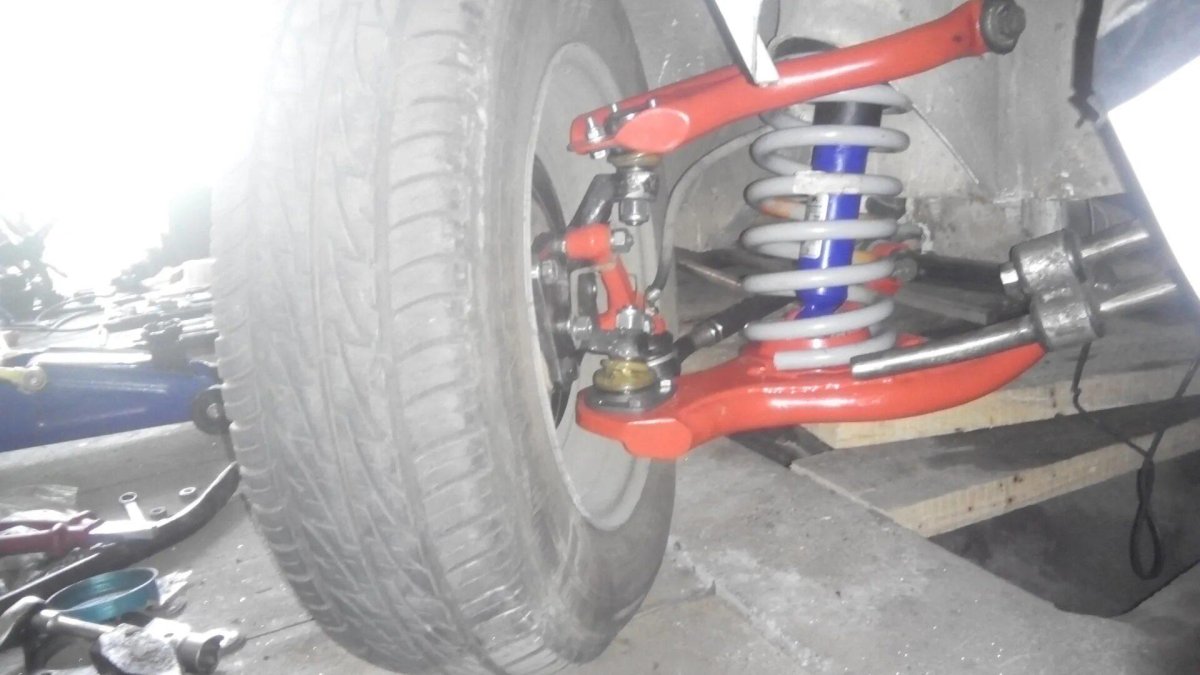 Передняя подвеска ВАЗ 2105