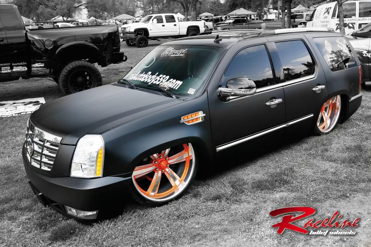 Тюнингованный Кадиллак Эскалейд