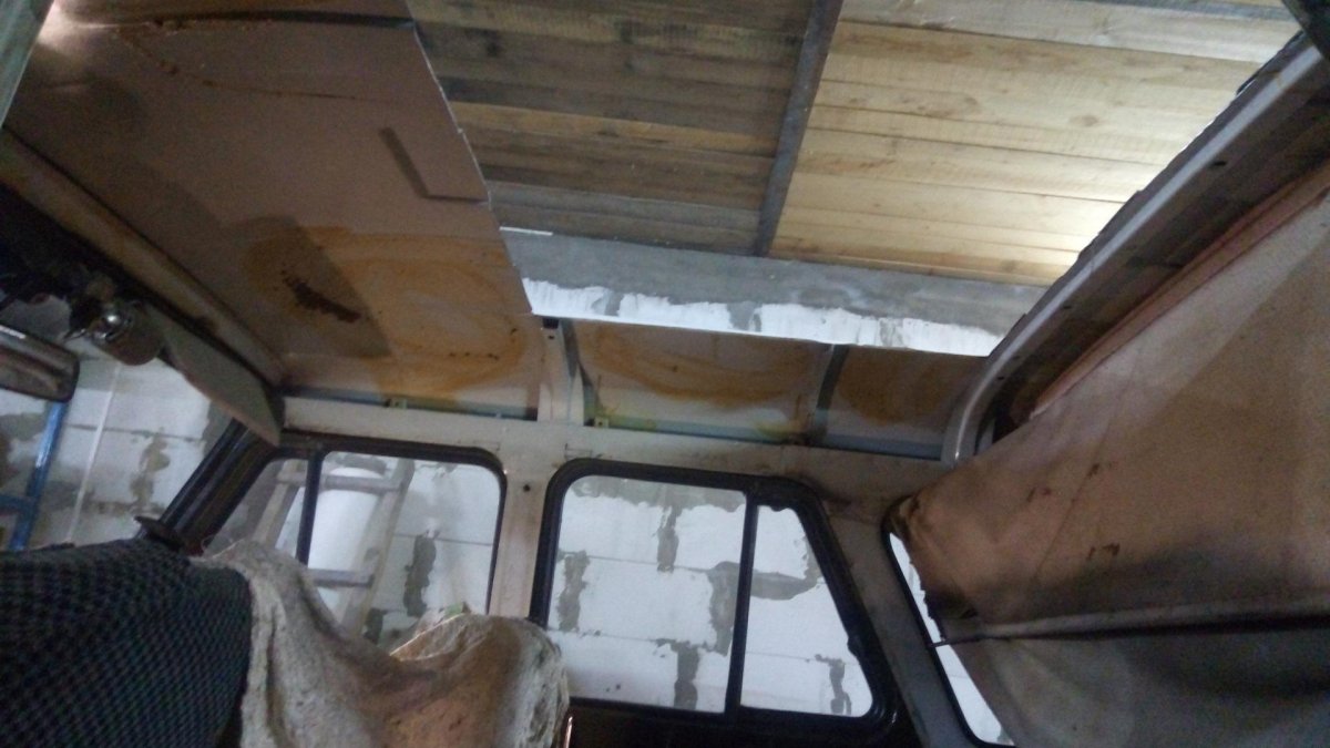 УАЗ Хантер люк на крышу