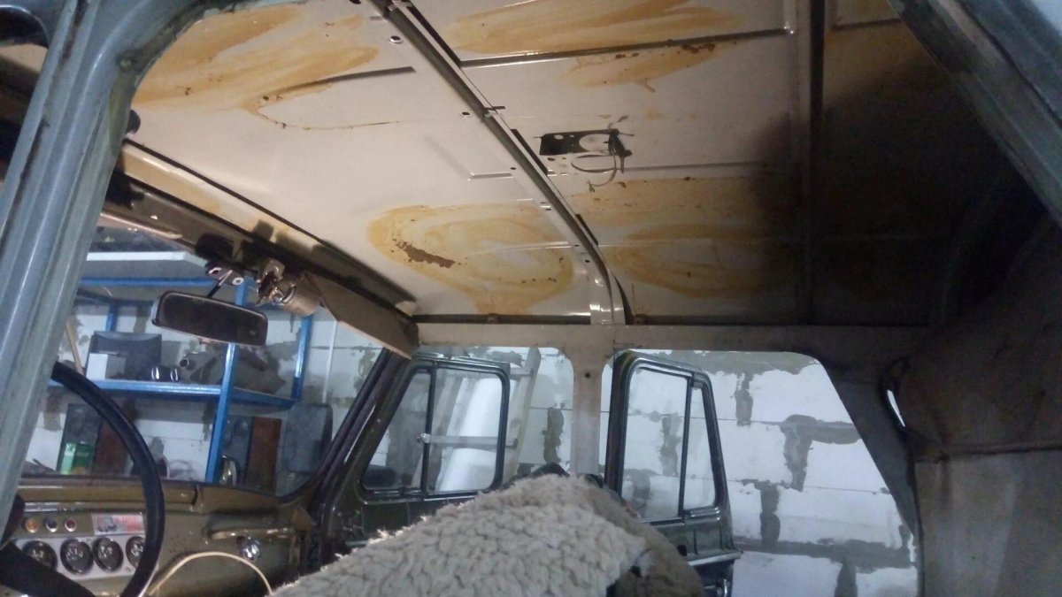 Крышка багажного люка УАЗ 469