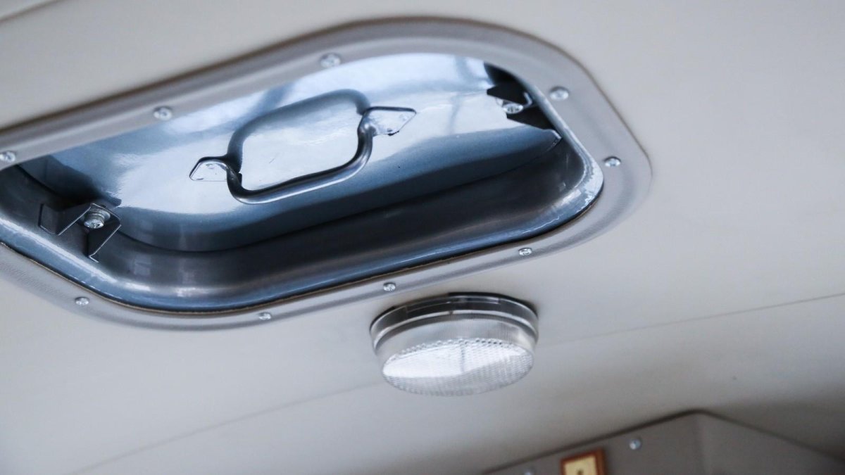 Штатный люк УАЗ Буханка