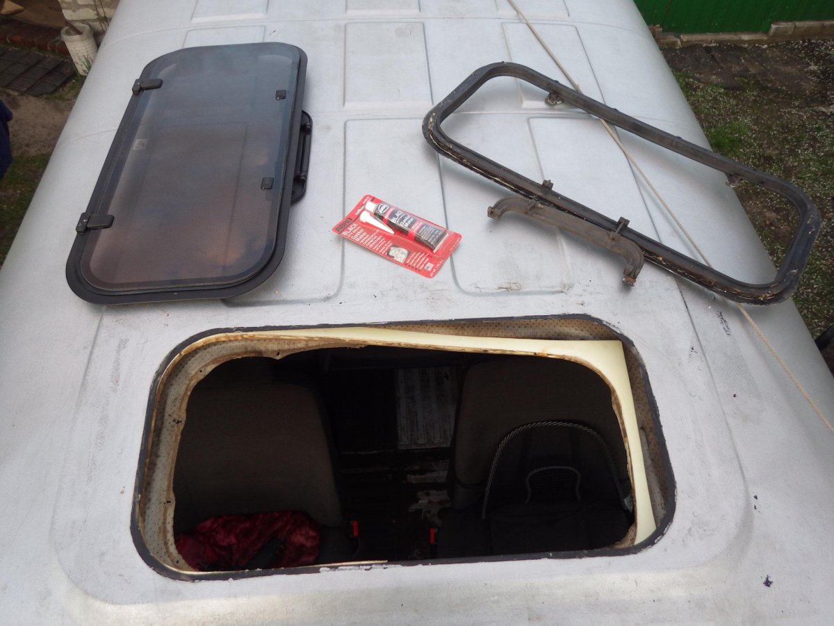 Люк с газели в УАЗ 469